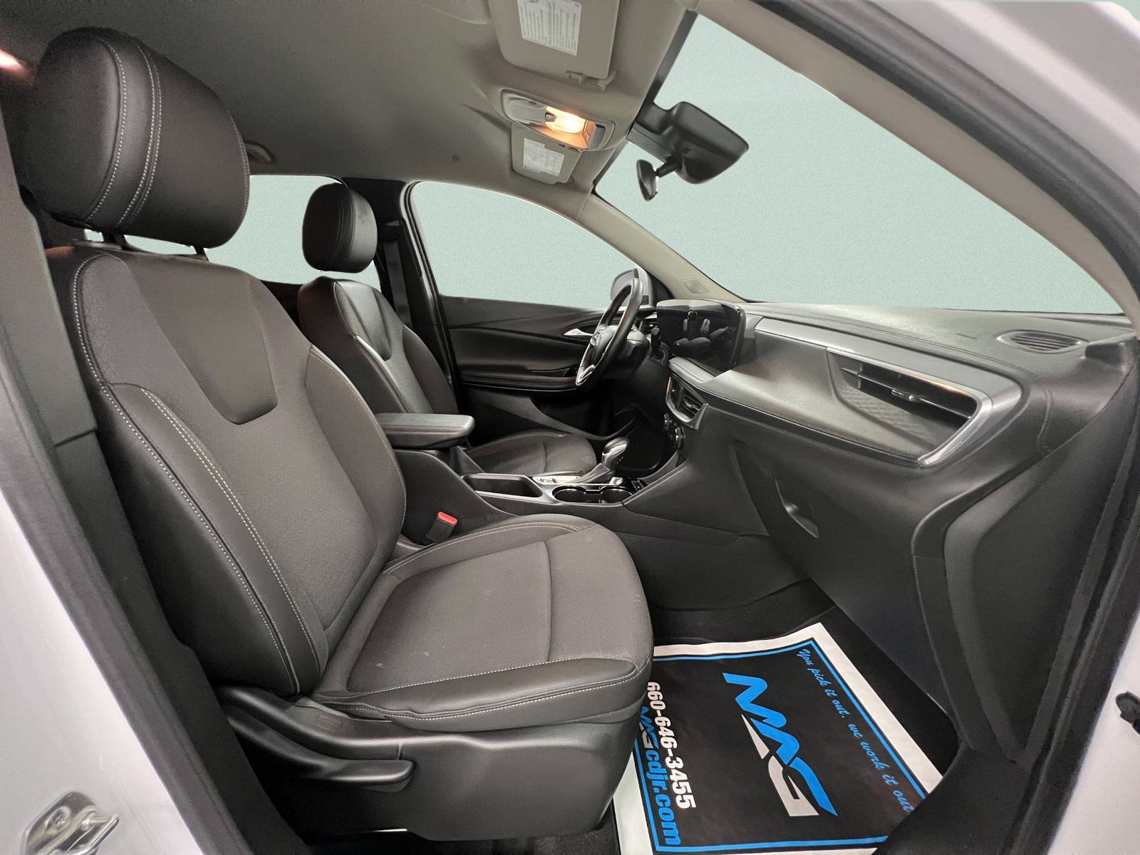 Used 2024 Buick Encore GX Preferred FWD image 35