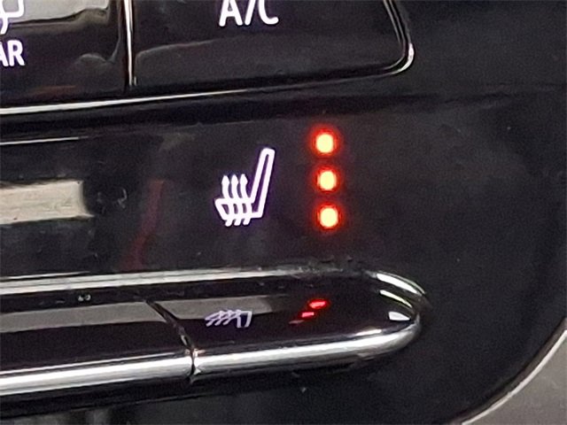 Used 2023 Buick Envision Essence w/ Sport Touring Package image 27