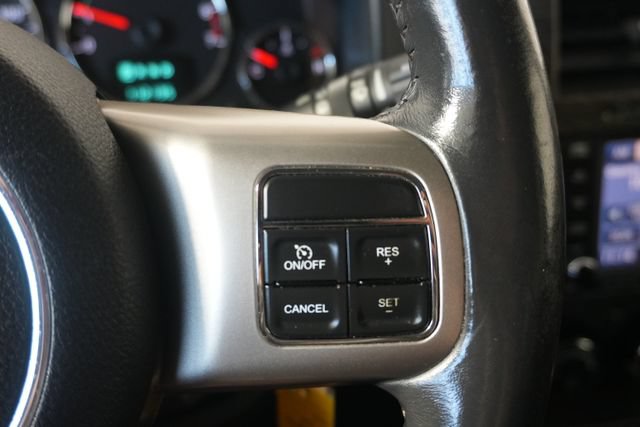 Used 2012 Jeep Liberty Limited Jet w/ Comfort/Convenience Group AWD/4WD image 16