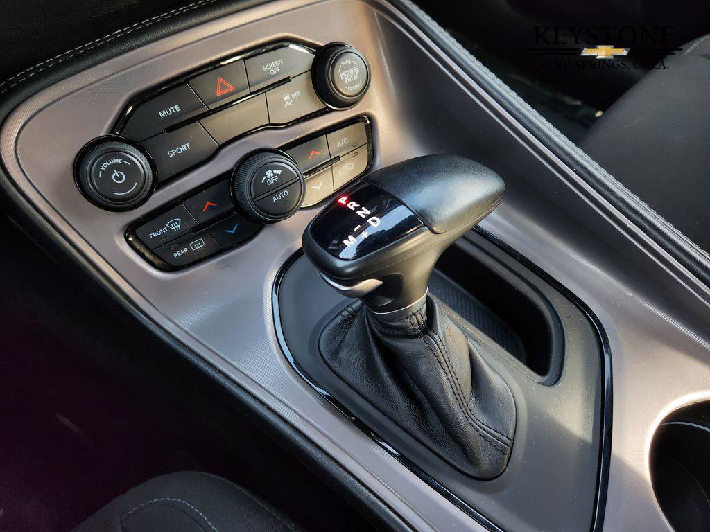 Used 2023 Dodge Challenger SXT image 21