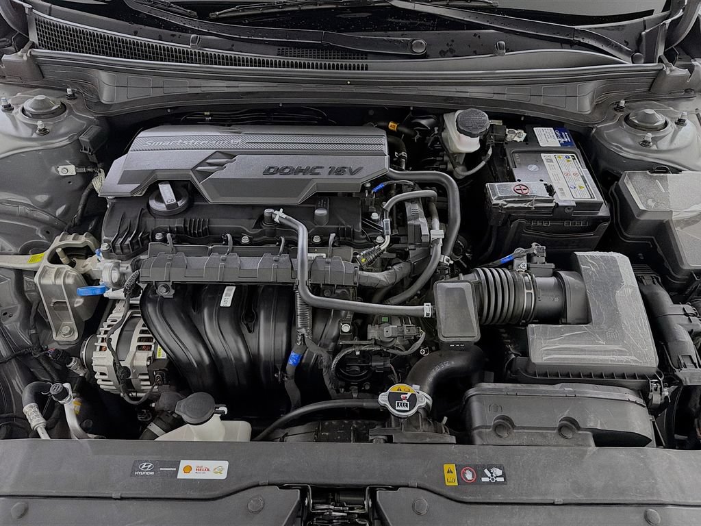 Used 2025 Hyundai Elantra Sport FWD image 28