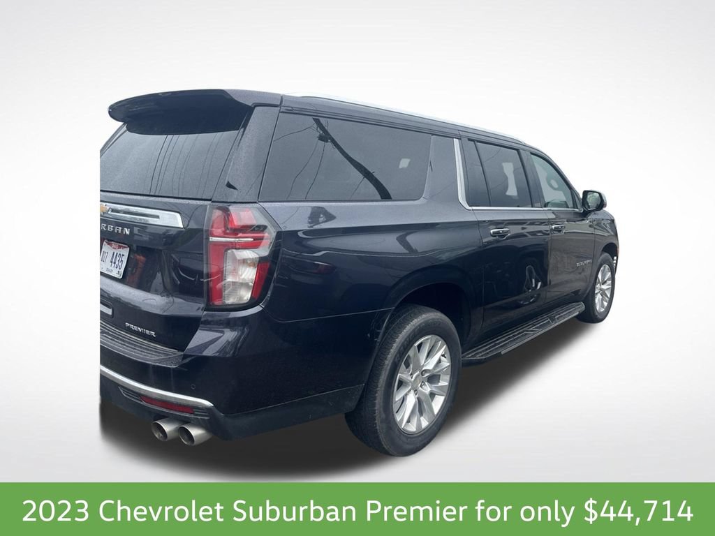 Used 2023 Chevrolet Suburban Premier AWD/4WD image 4