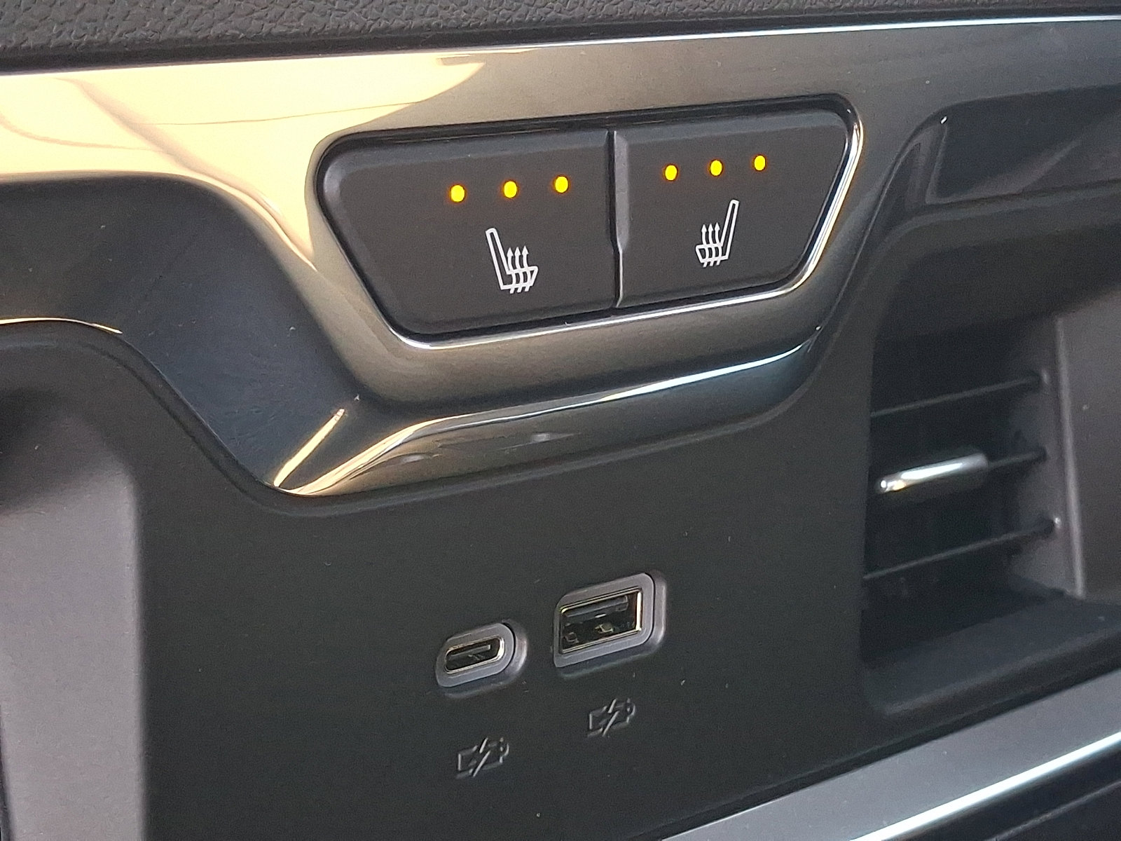 Used 2026 GMC Sierra 1500 Denali w/ Denali Reserve Package image 11