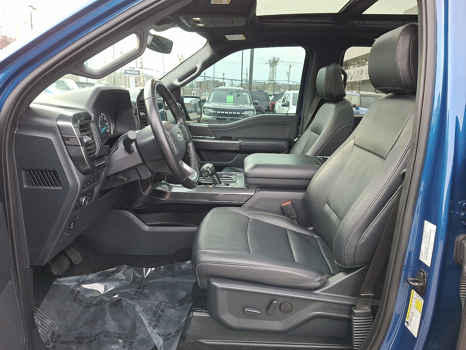 Certified 2022 Ford F150 XLT w/ Equipment Group 302A High image 13