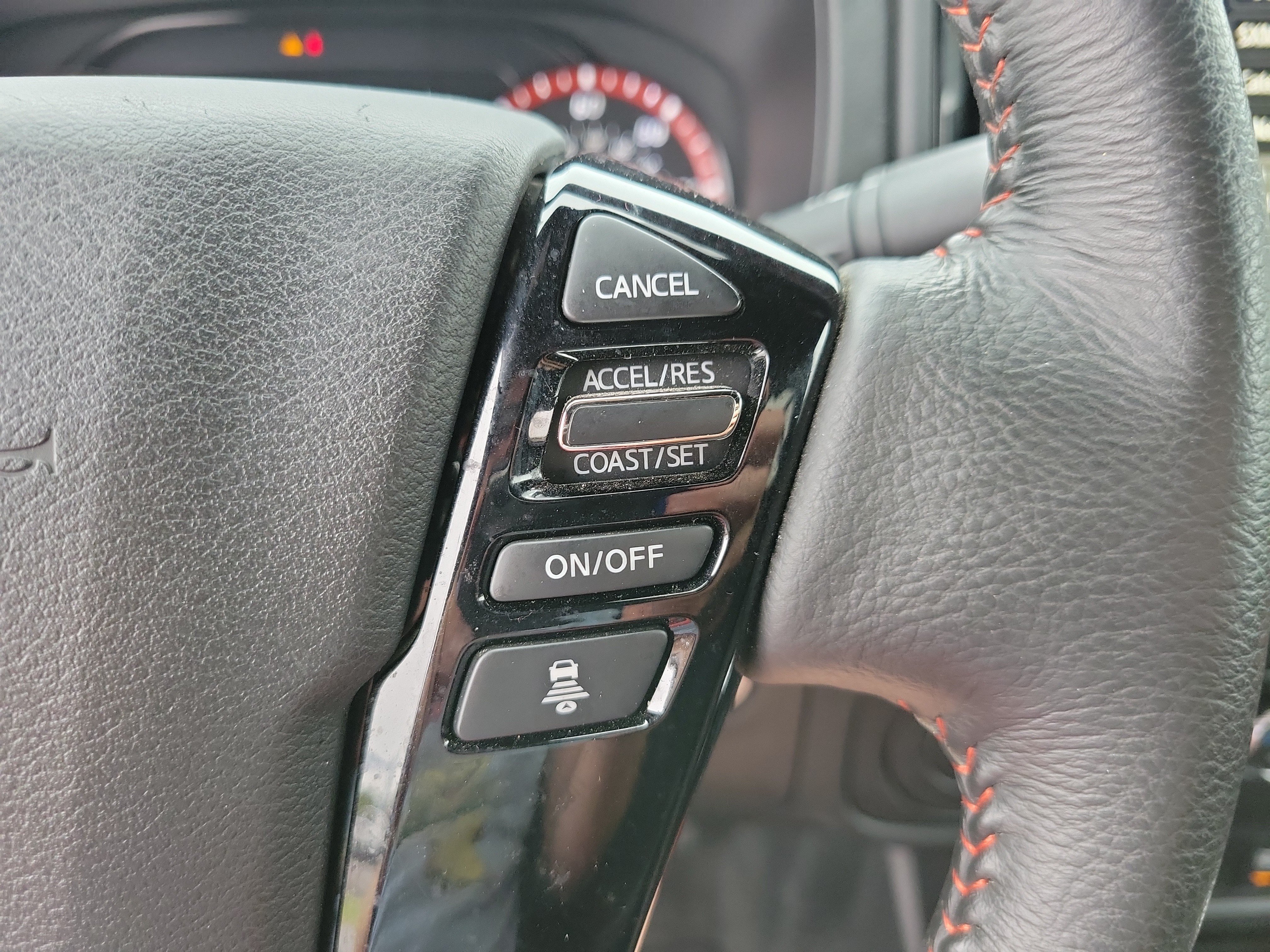 Used 2025 Nissan Frontier Pro-X RWD image 22