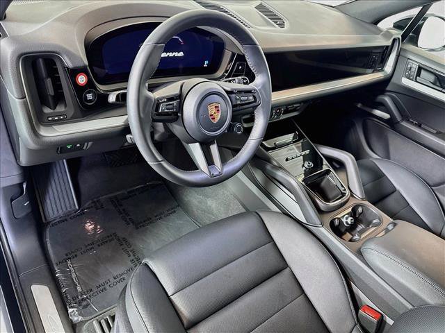 Certified 2026 Porsche Cayenne AWD/4WD image 4