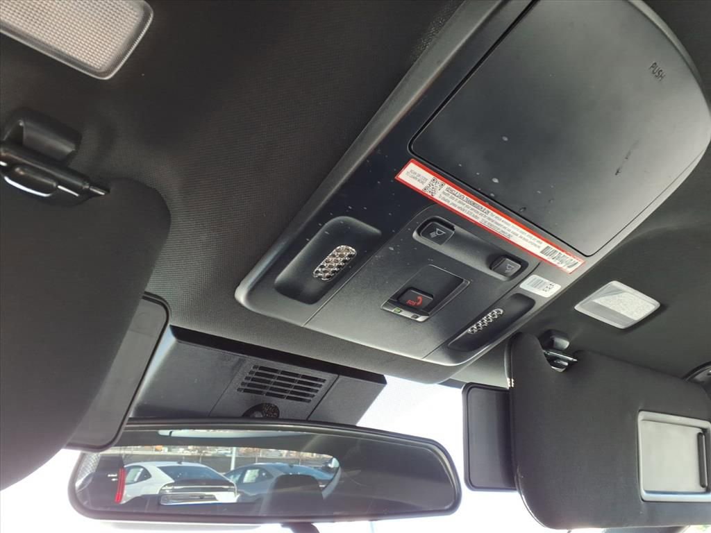 Certified 2025 Toyota Camry SE image 24