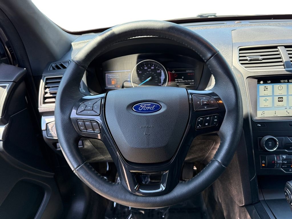 Used 2018 Ford Explorer XLT w/ Equipment Group 202A AWD/4WD image 12