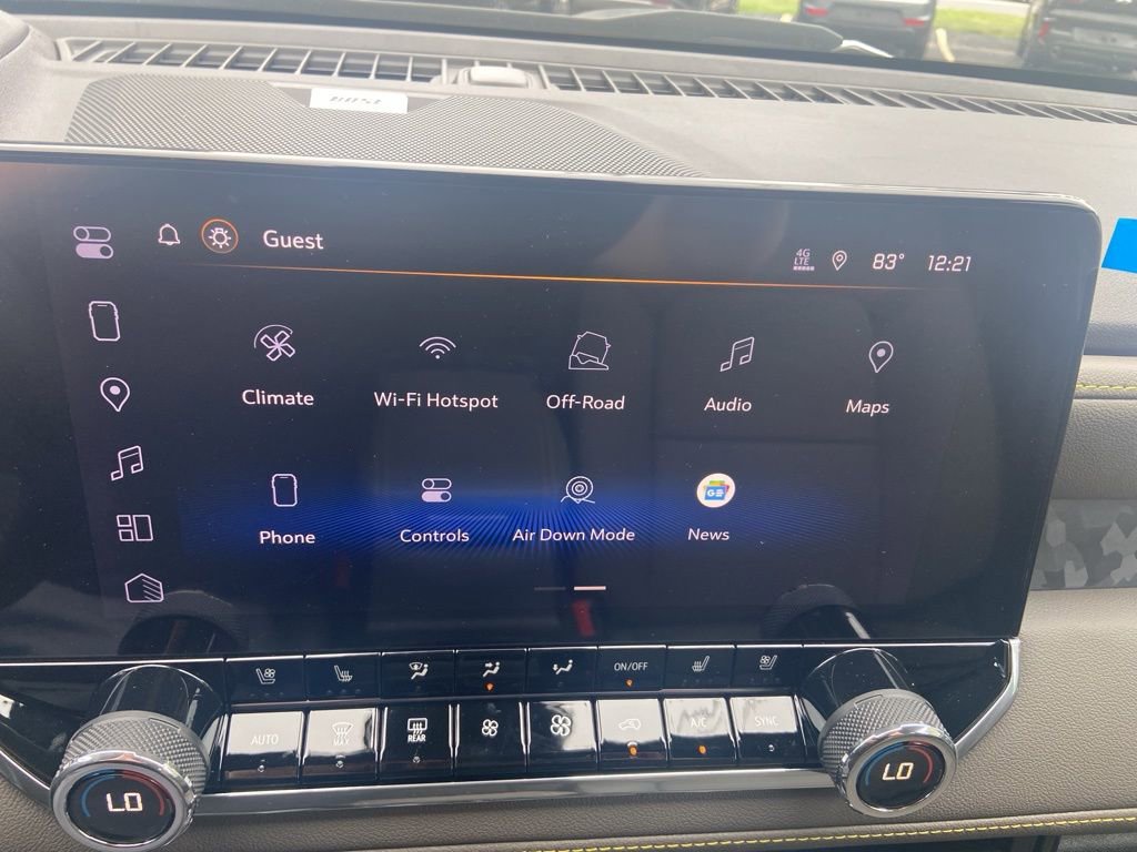 New 2025 Chevrolet Colorado ZR2 w/ Technology Package image 18