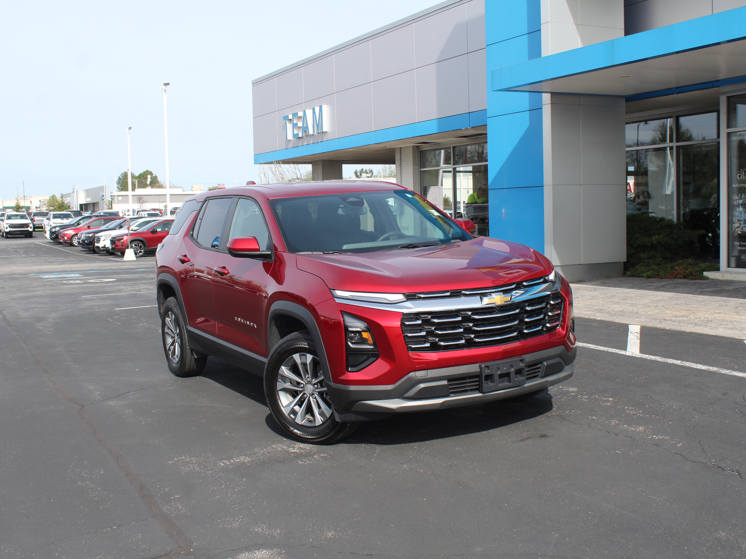 New 2026 Chevrolet Equinox LT FWD image 2