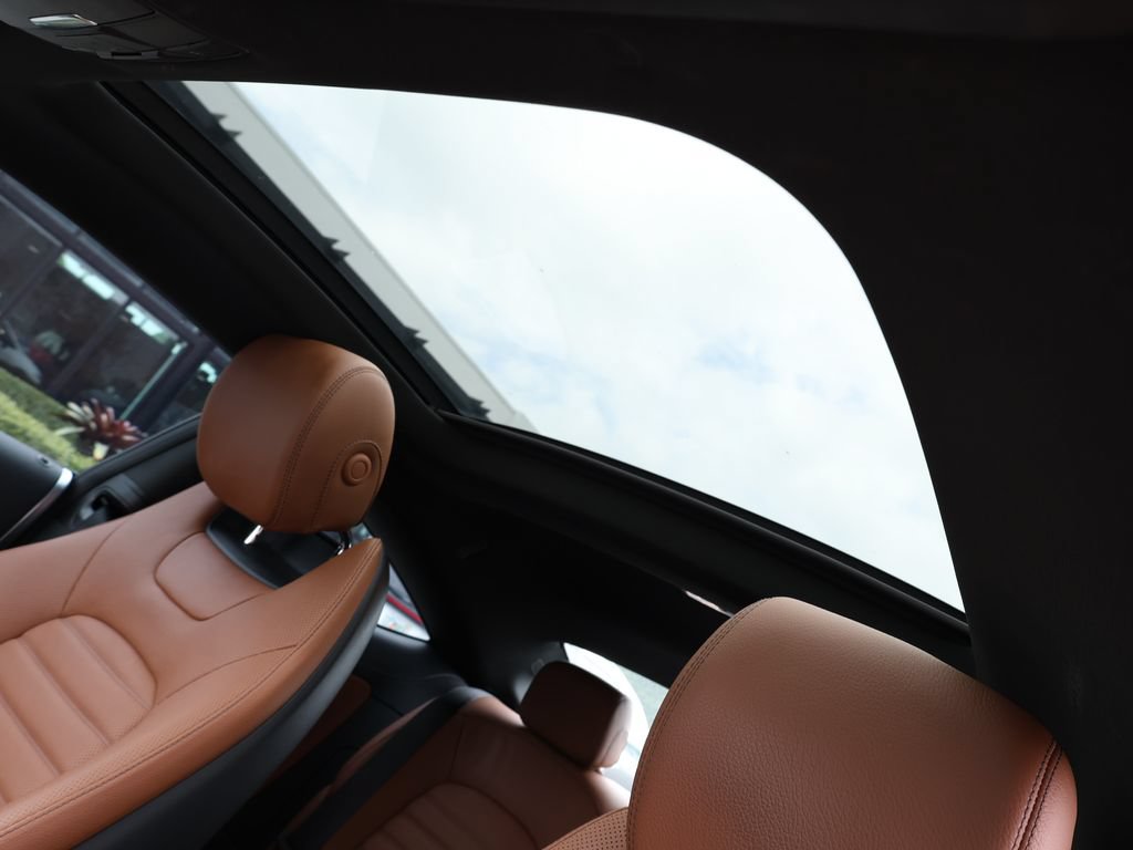 Used 2023 Mercedes-Benz C 300 Coupe image 18