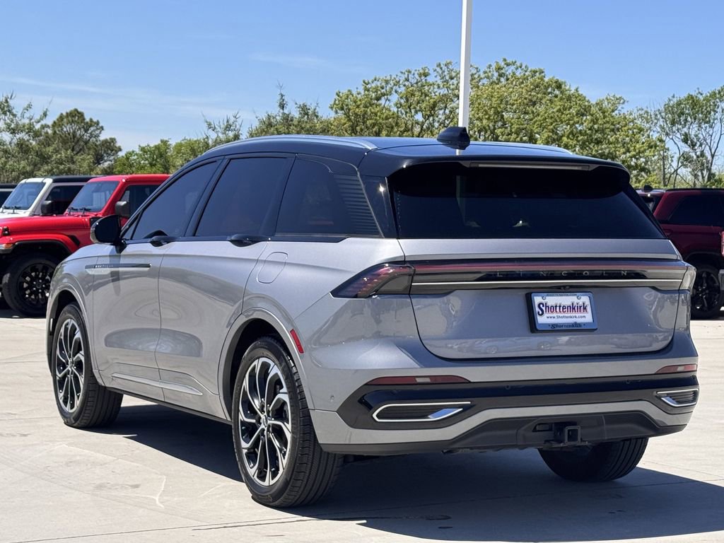 Used 2024 Lincoln Nautilus Reserve w/ Equipment Group 203A image 4