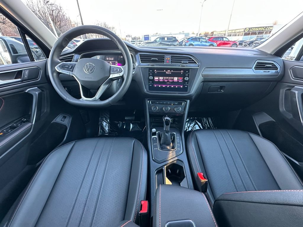 Used 2024 Volkswagen Tiguan Wolfsburg Edition image 23