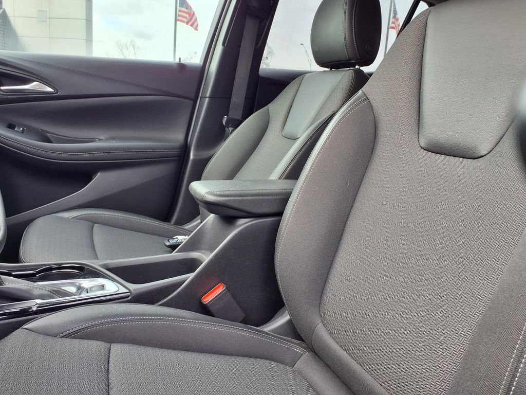 Used 2025 Buick Encore GX Preferred image 3