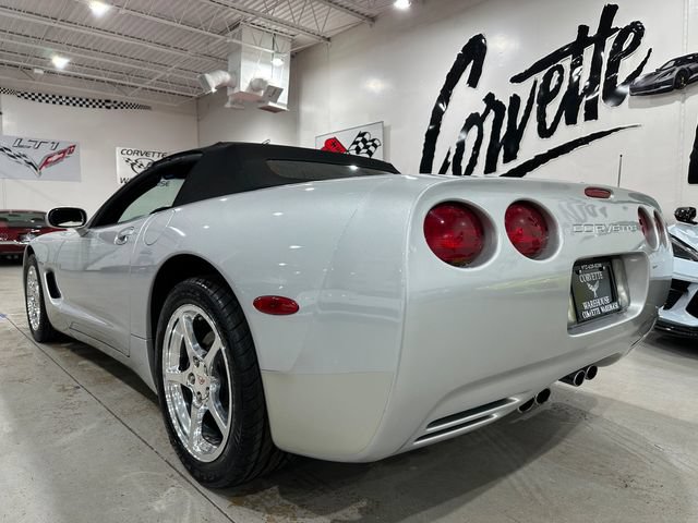 Used 2002 Chevrolet Corvette Convertible w/ Preferred Equipment Group2 RWD image 3