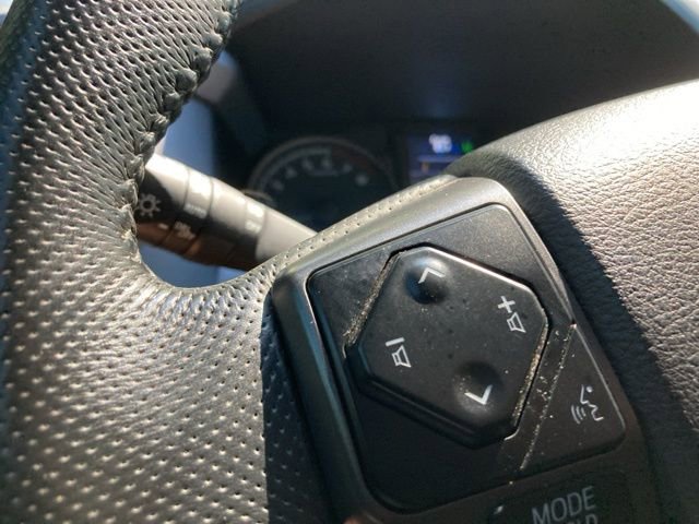 Used 2021 Toyota Tacoma TRD Off-Road image 28