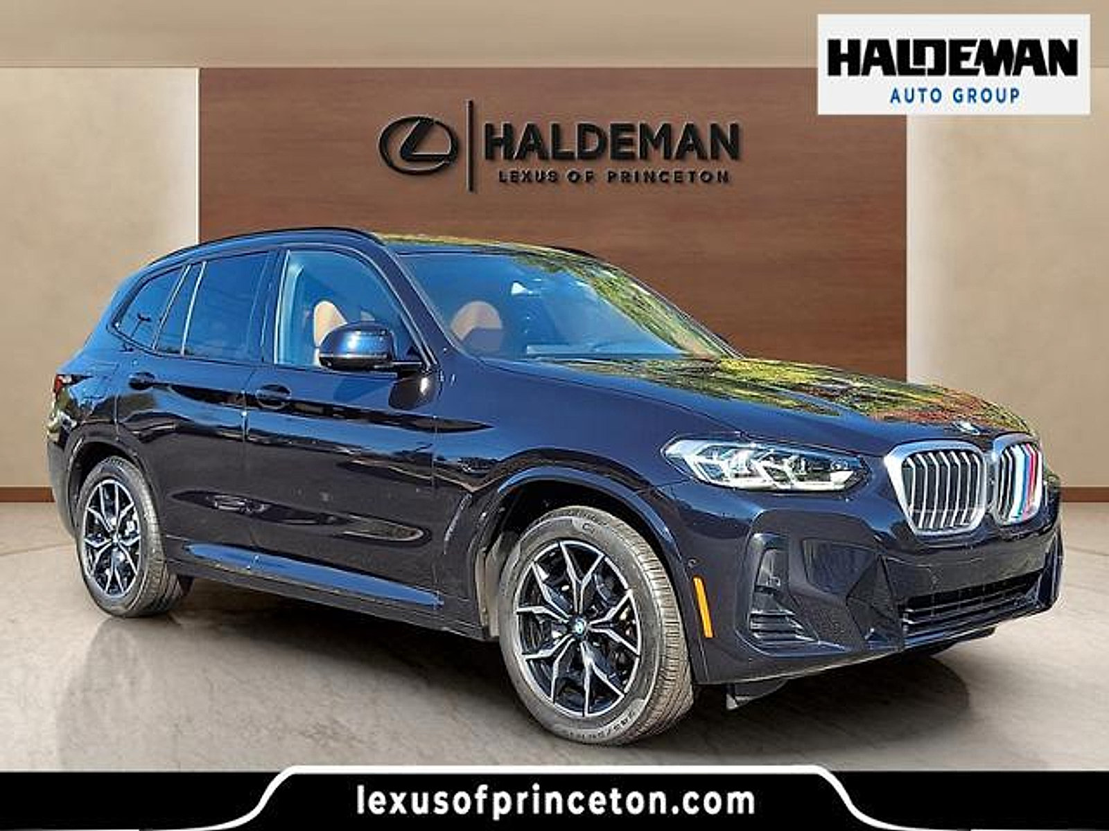 Used 2023 BMW X3 xDrive30i w/ M Sport Package AWD/4WD image 1