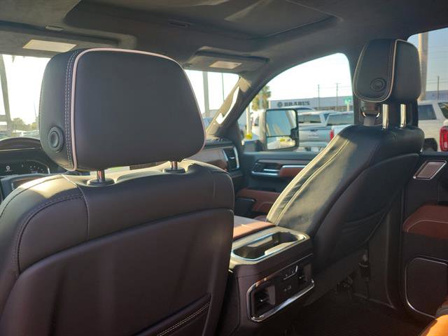 Used 2025 GMC Sierra 2500 Denali Ultimate w/ Max Trailering Package image 36