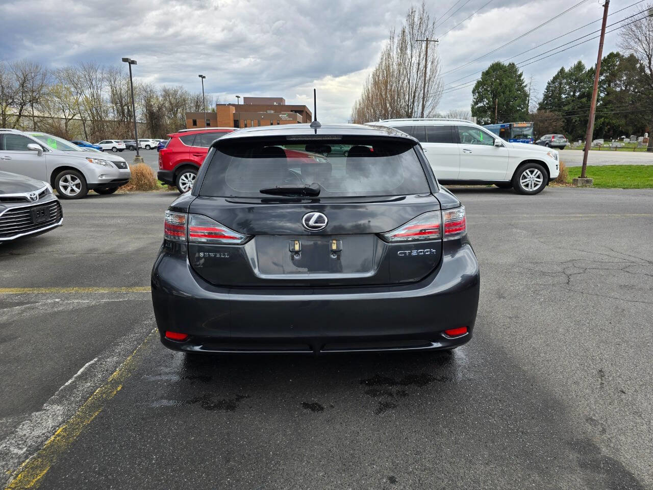 Used 2011 Lexus CT 200h Premium image 4