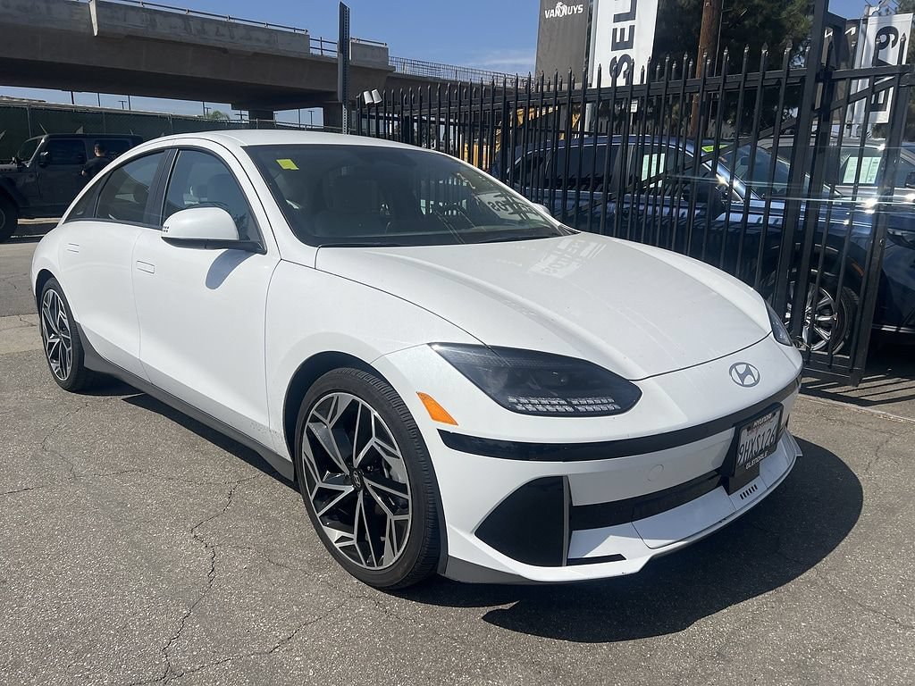 Used 2023 Hyundai Ioniq 6 SEL AWD/4WD image 1