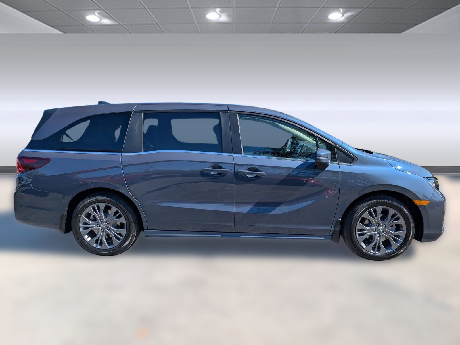 New 2026 Honda Odyssey Touring image 8