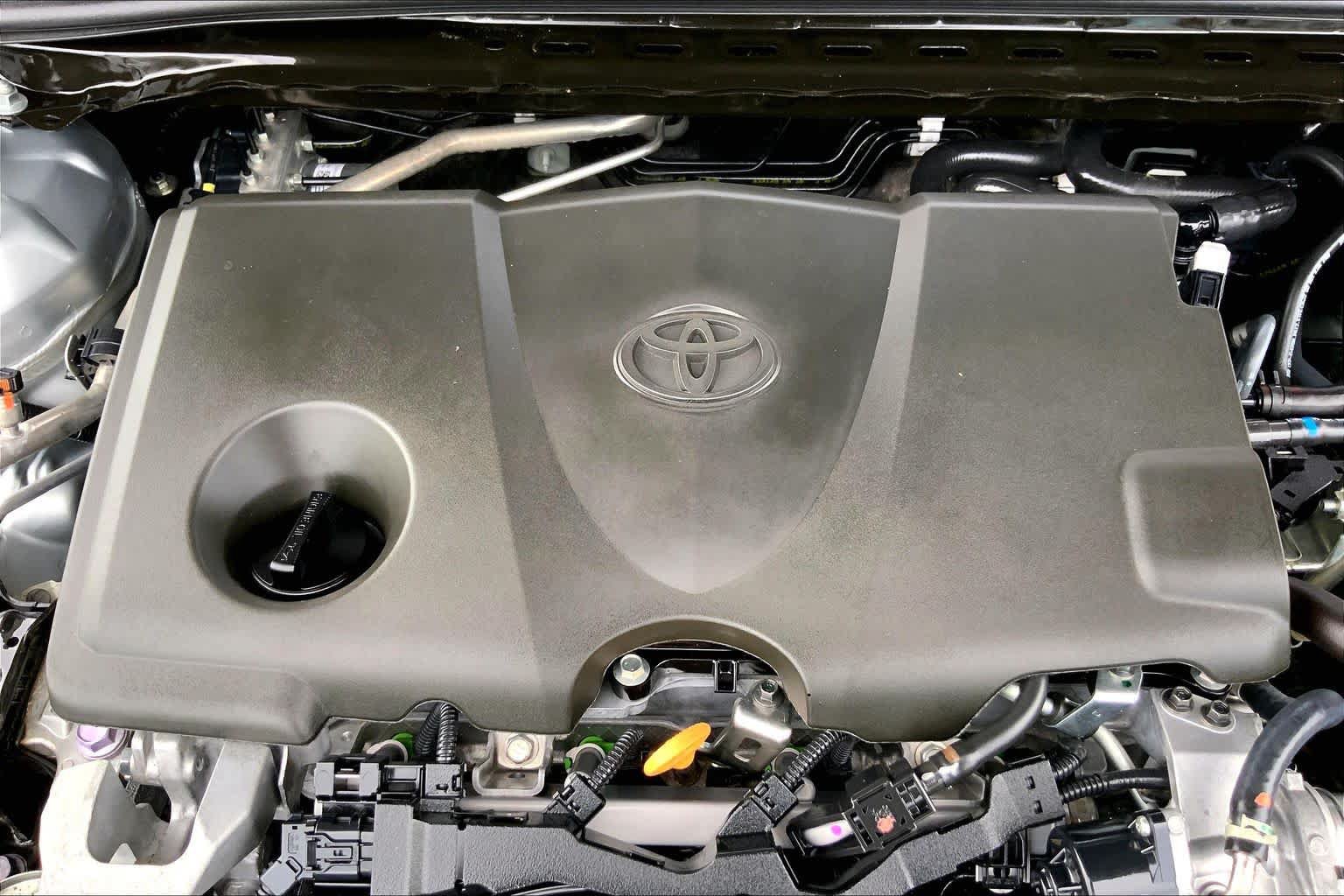 Used 2023 Toyota Camry XLE FWD image 32