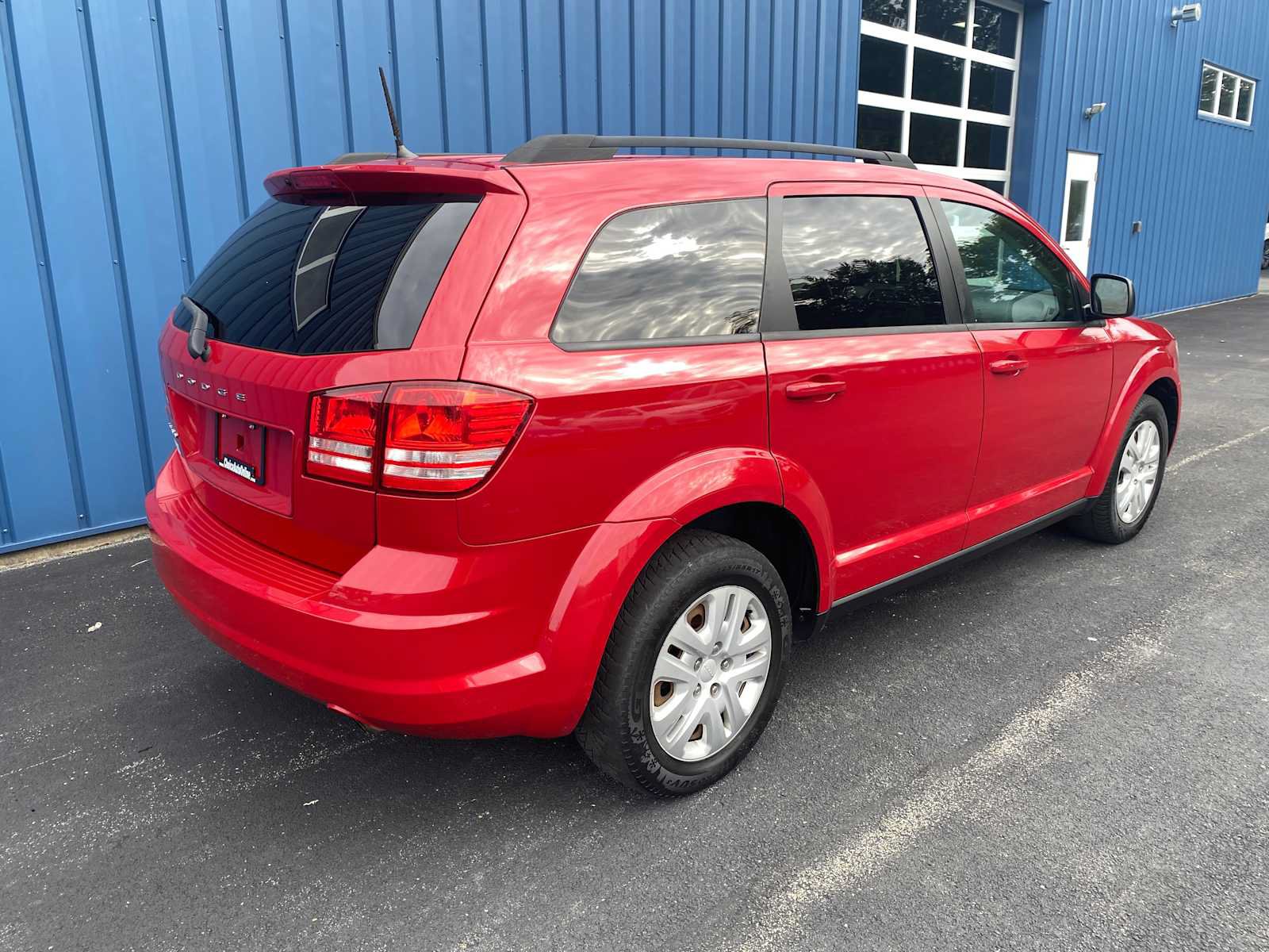 Used 2018 Dodge Journey SE FWD image 4
