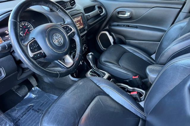 Used 2017 Jeep Renegade Limited image 13