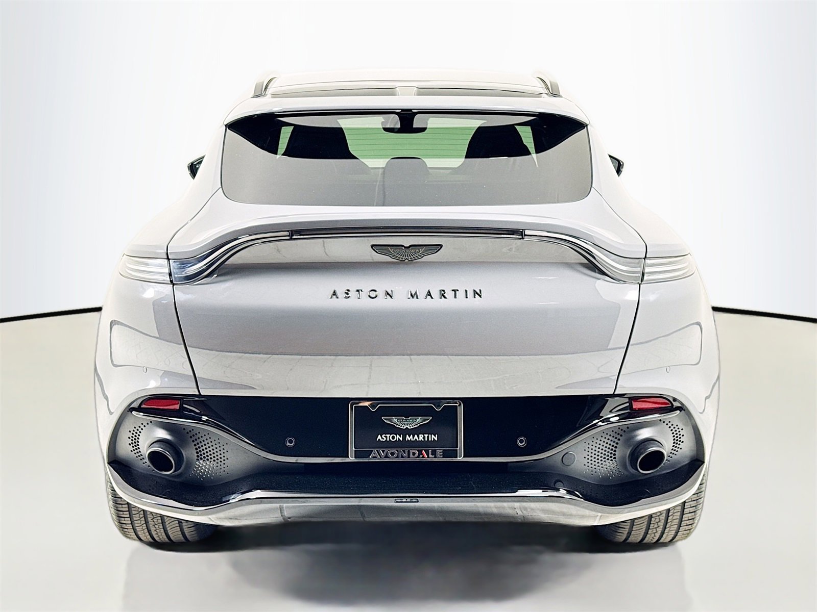 Used 2021 Aston Martin DBX image 6