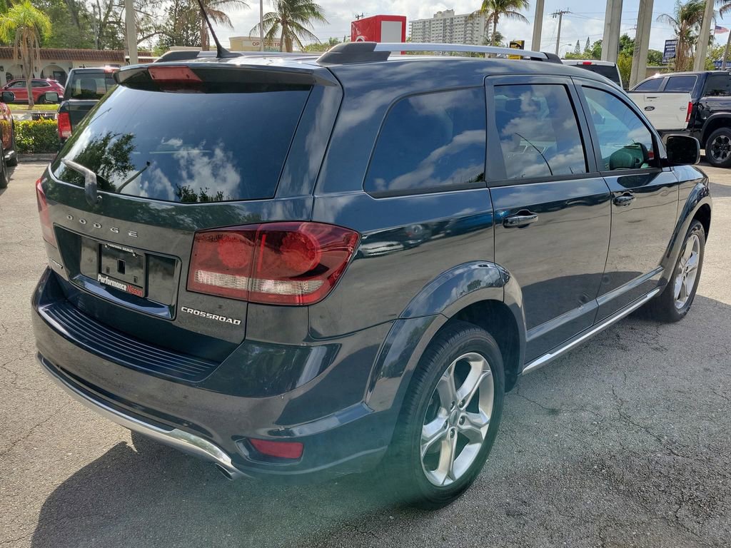 Used 2017 Dodge Journey Crossroad FWD image 9