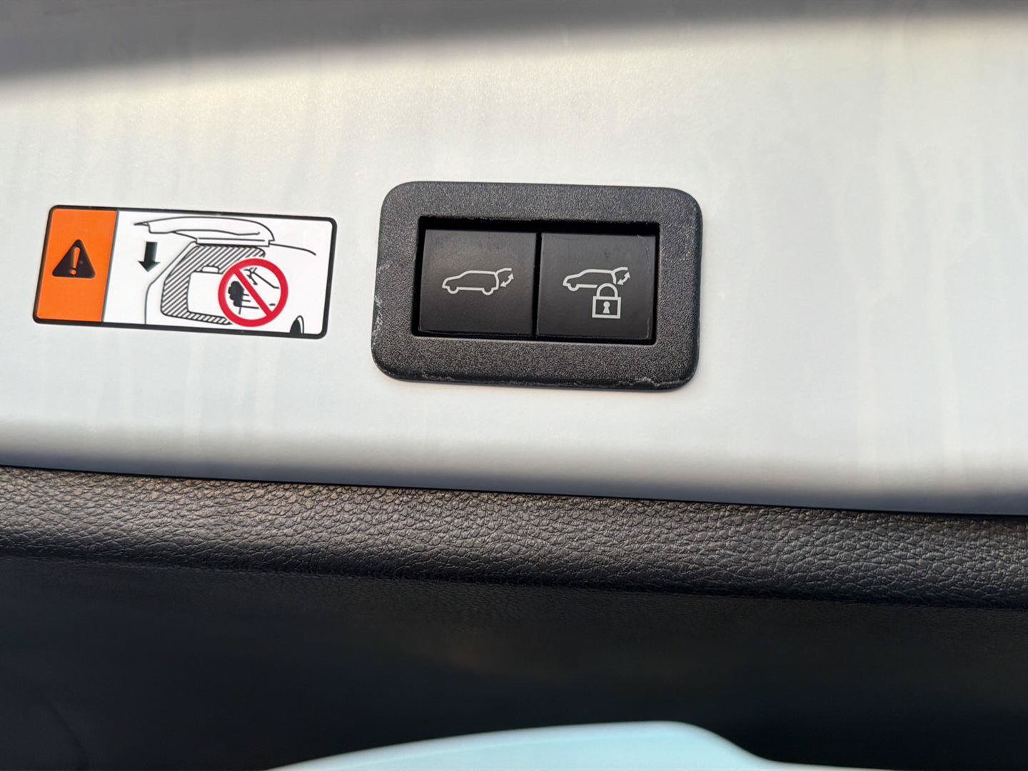 Certified 2026 Toyota Corolla Cross XLE w/ Convenience Package FWD image 35
