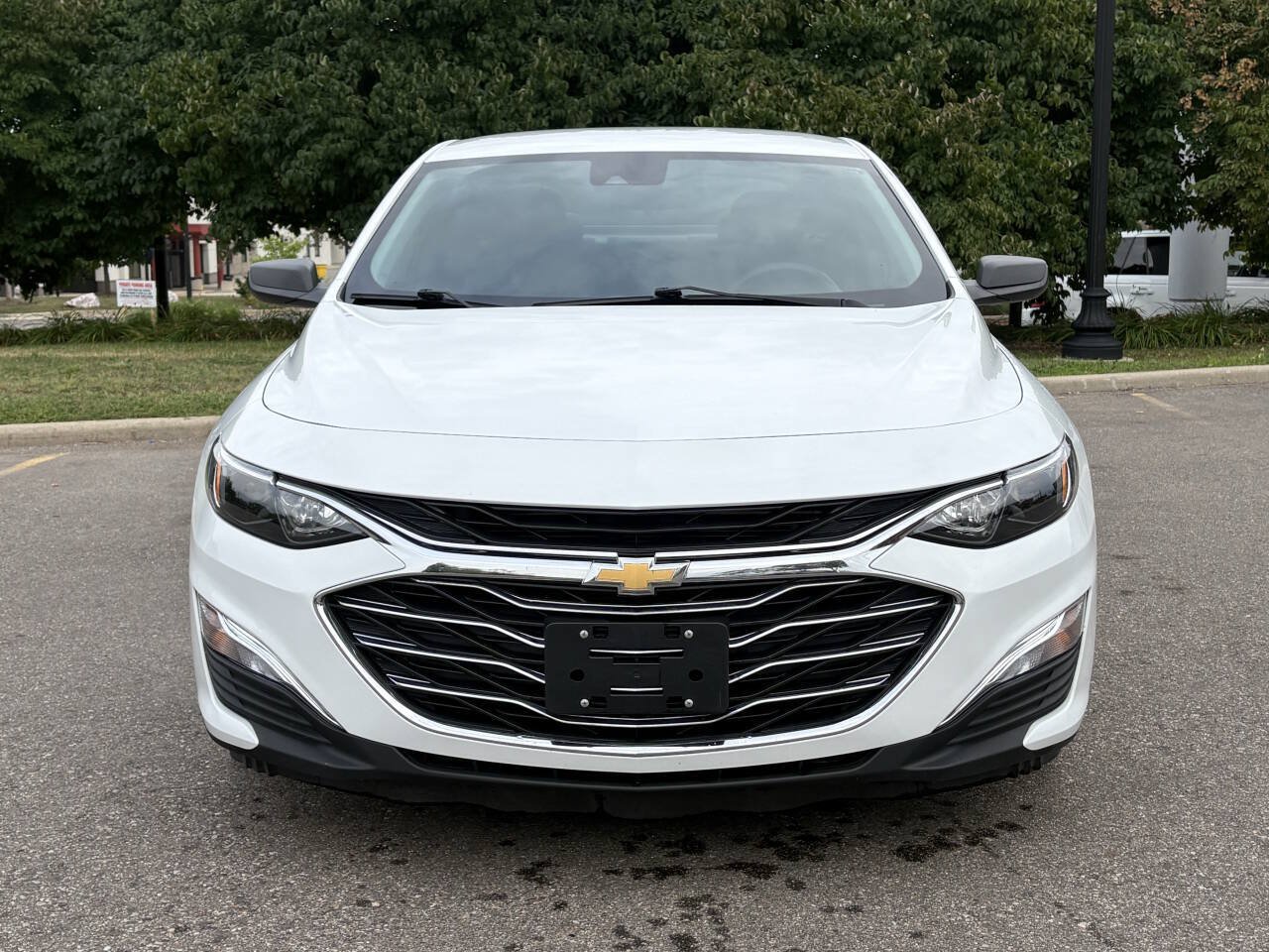Used 2023 Chevrolet Malibu LS FWD image 4