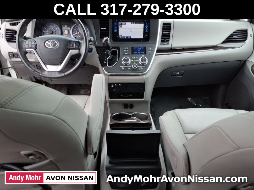 Used 2017 Toyota Sienna XLE Premium FWD image 41