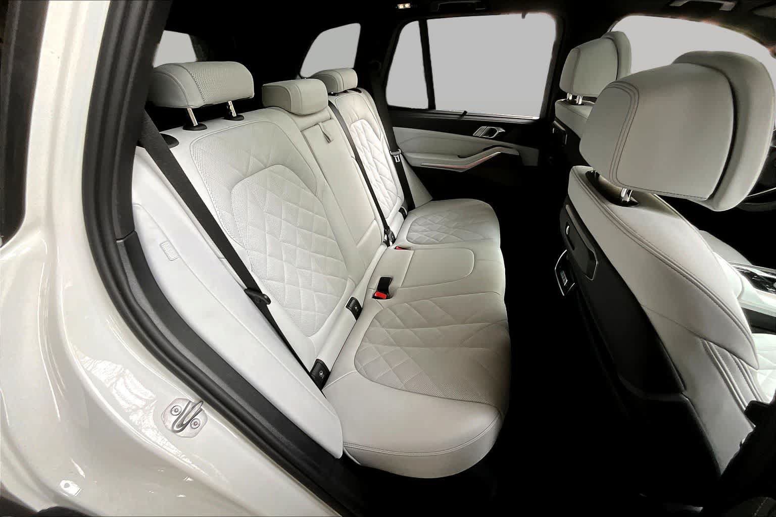 Used 2026 BMW X5 sDrive40i w/ Climate Comfort Package RWD image 27
