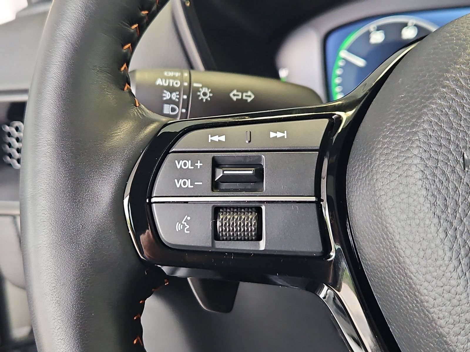 Used 2026 Honda CR-V Sport Touring image 13