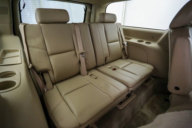 Used 2011 GMC Yukon XL Denali AWD/4WD image 29
