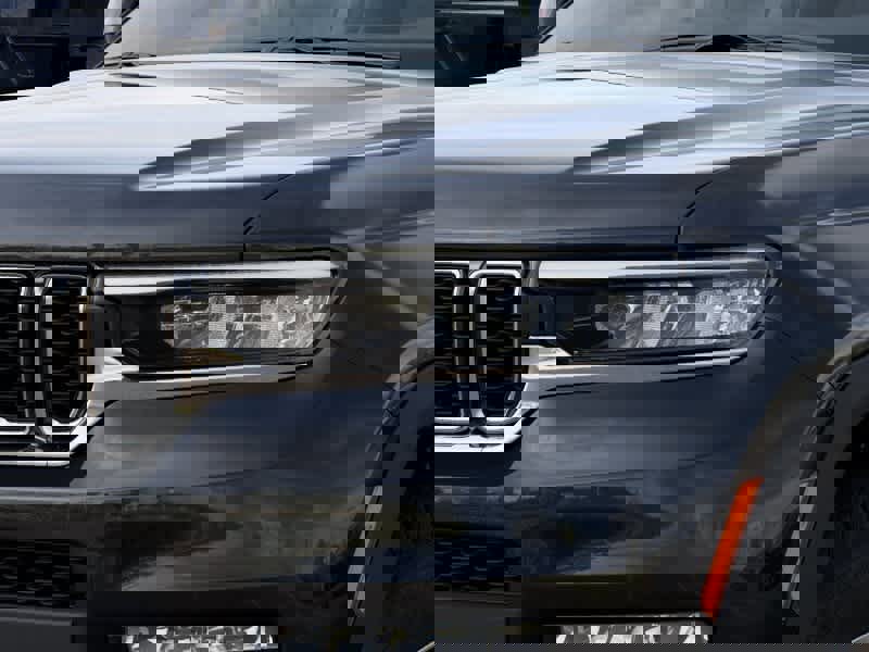 New 2025 Jeep Grand Cherokee L Limited image 6