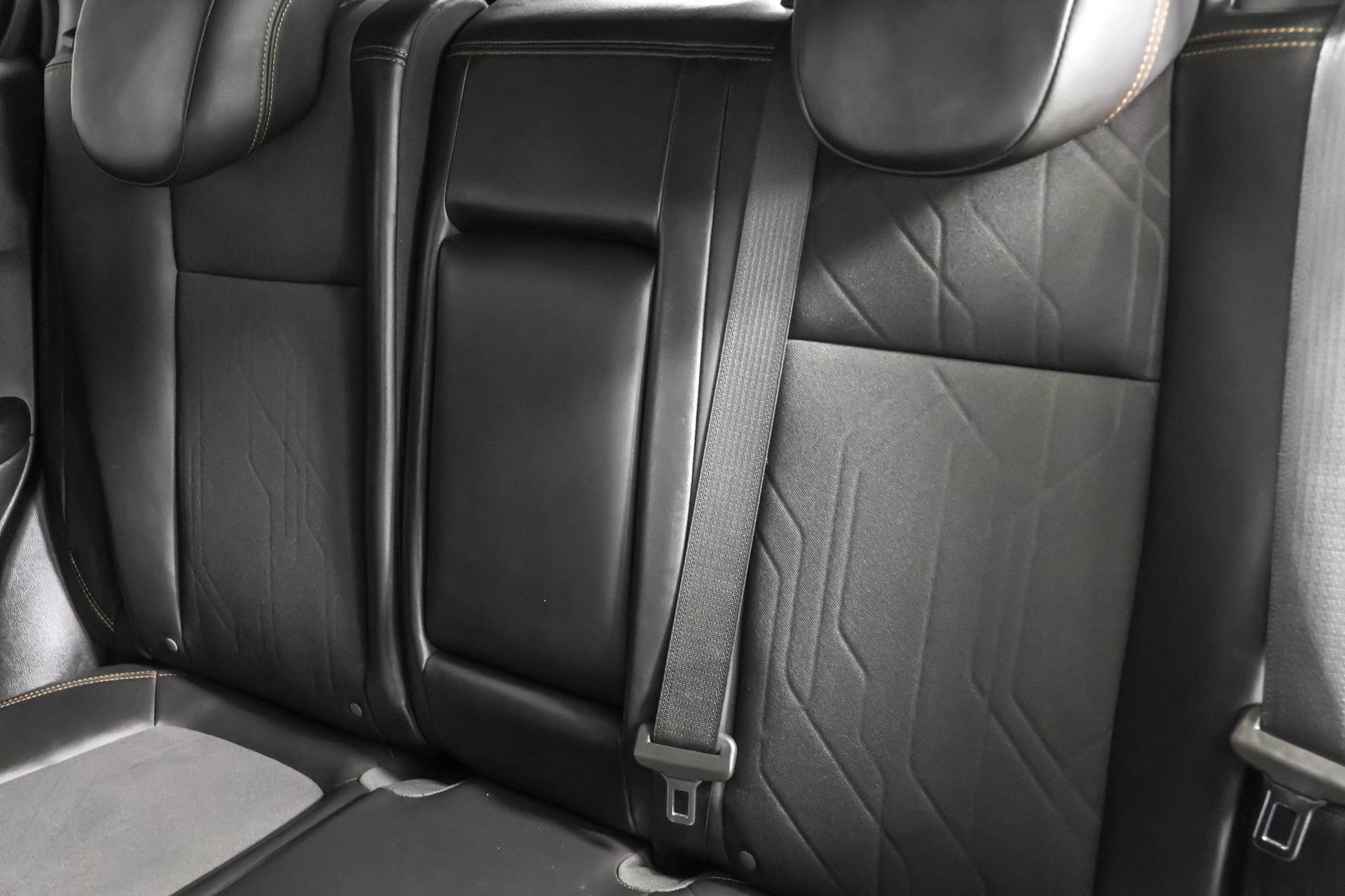 Used 2022 Chevrolet Trax LT w/ LT Convenience Package image 36