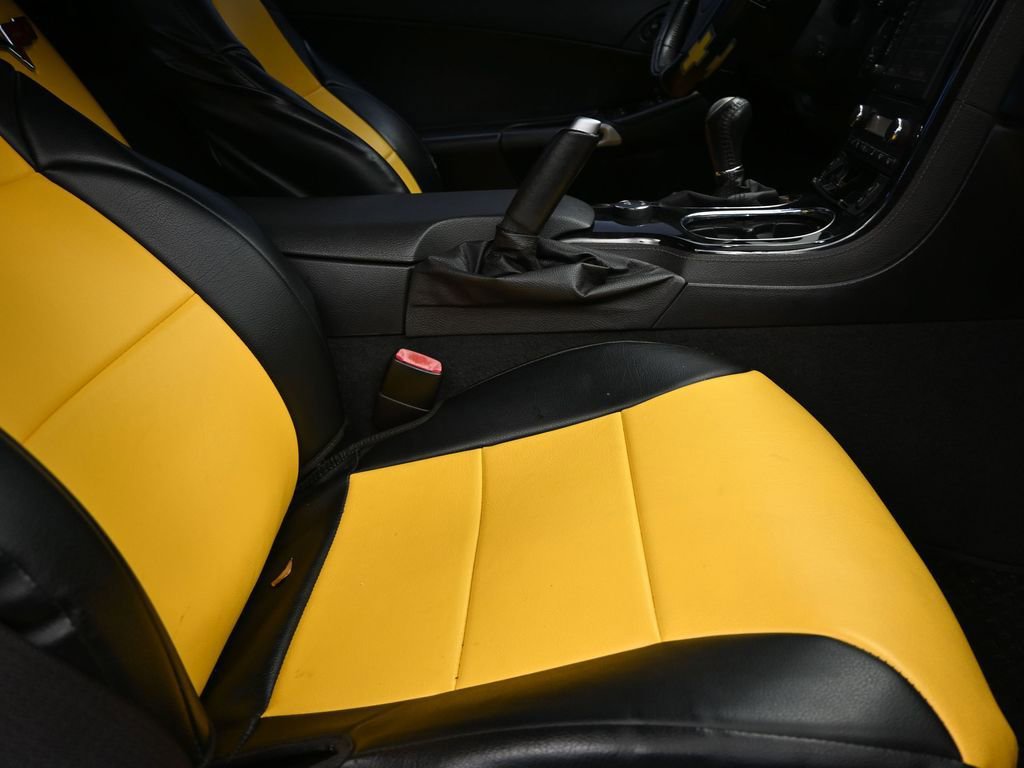 Used 2008 Chevrolet Corvette Convertible w/ Preferred Equipment Group image 18