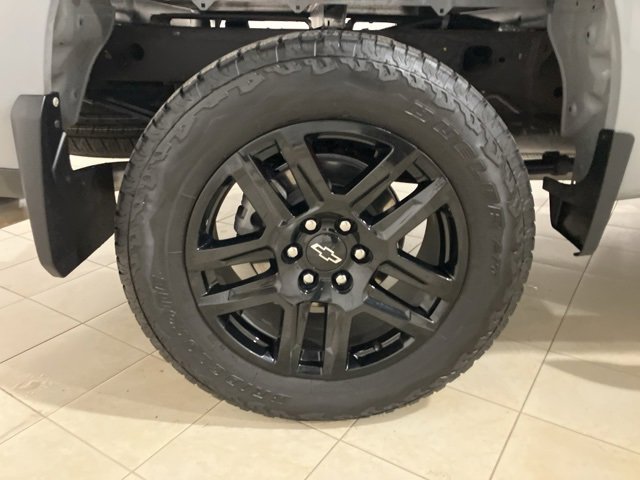 Used 2024 Chevrolet Silverado 1500 Custom Trail Boss w/ Turbomax Blackout Package image 27