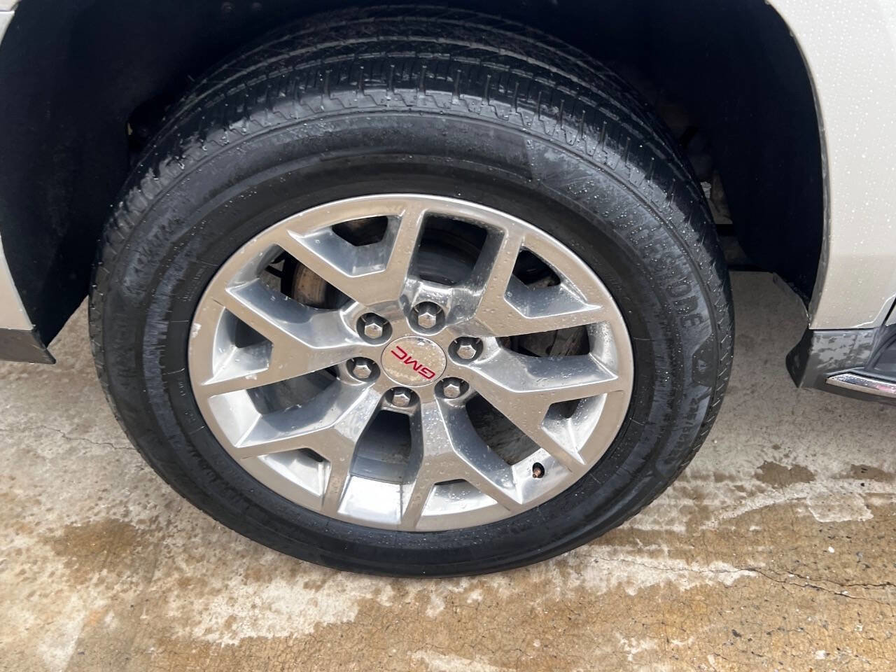 Used 2015 GMC Yukon XL SLT w/ Open Road Package image 10