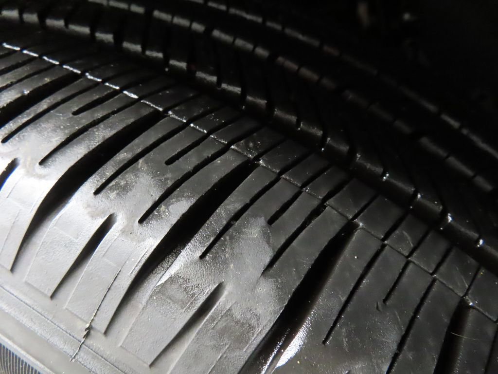 Used 2025 Ford Expedition Platinum w/ Platinum Ultimate Package AWD/4WD image 7