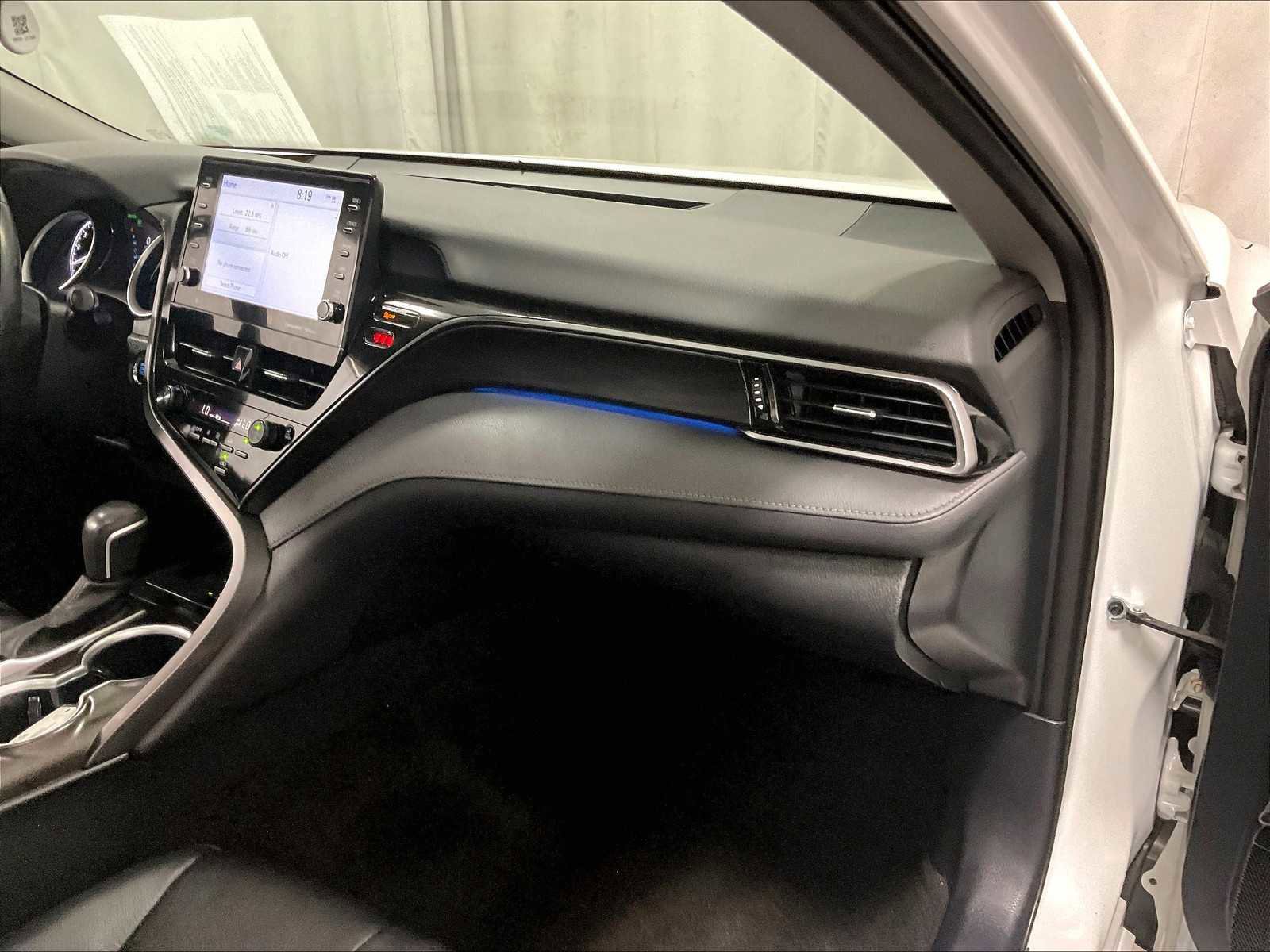 Used 2023 Toyota Camry XLE image 13