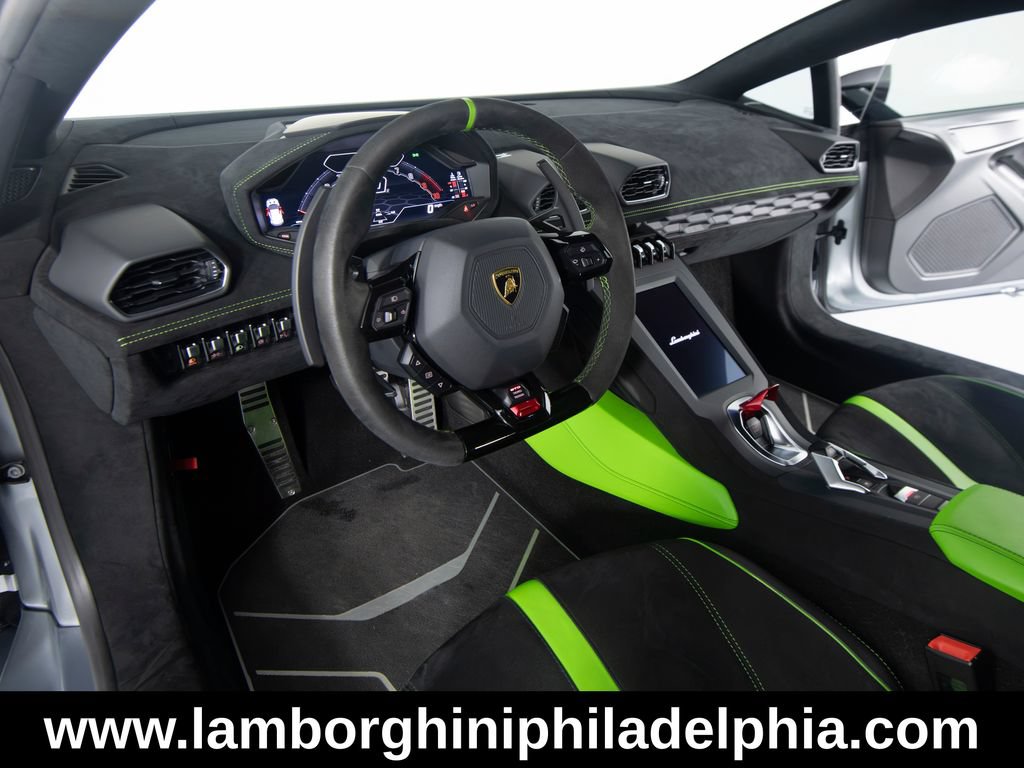 Used 2023 Lamborghini Huracan STO RWD image 14