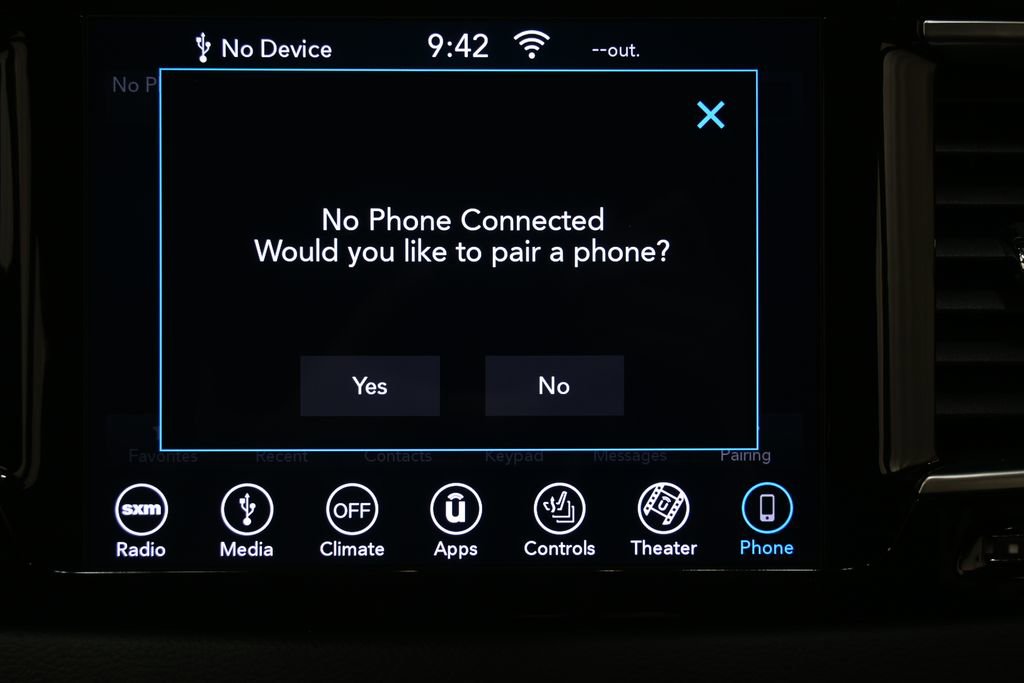 Used 2018 Chrysler Pacifica Touring-L Plus image 29