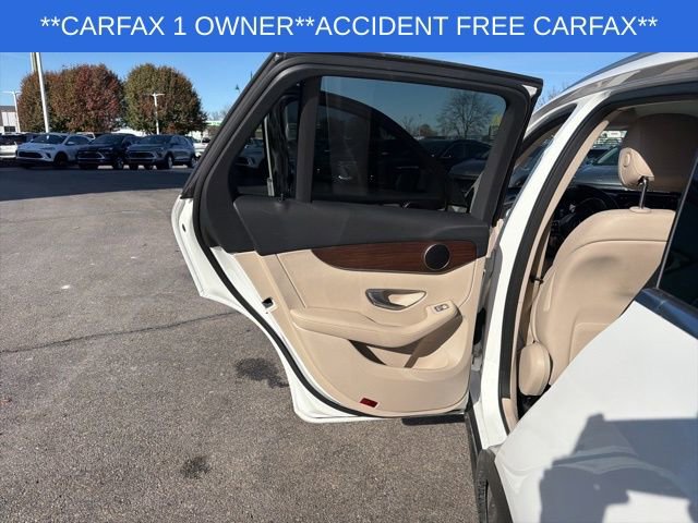 Used 2022 Mercedes-Benz GLC 300 4MATIC image 21