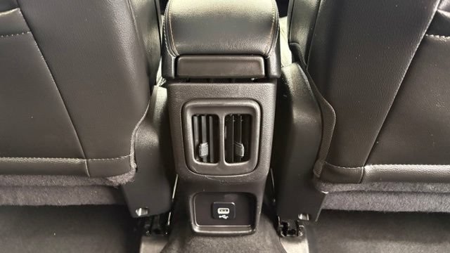 Used 2020 Jeep Compass Latitude FWD image 27