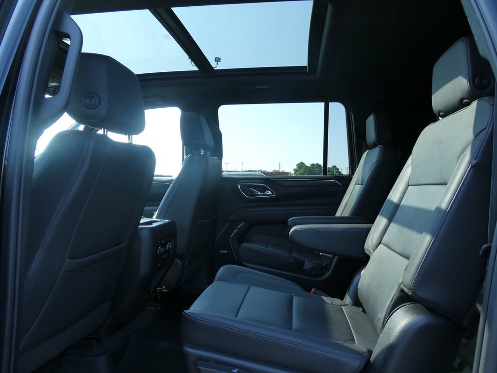 Certified 2023 Chevrolet Suburban Z71 w/ Luxury Package AWD/4WD image 22