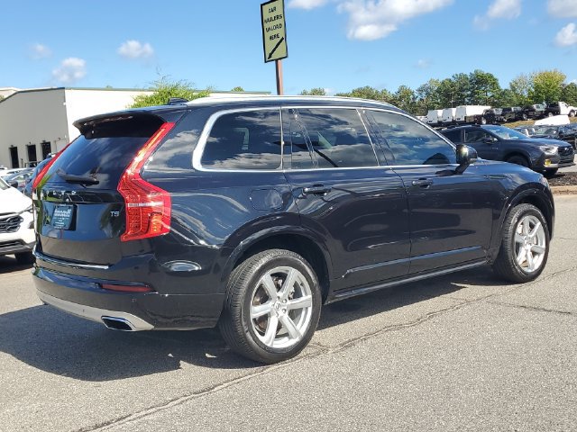 Used 2021 Volvo XC90 T5 Momentum w/ Climate Package FWD image 6