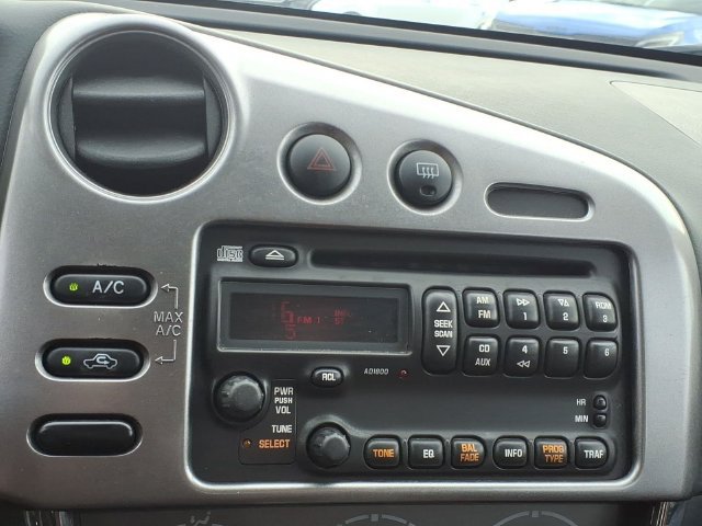 Used 2004 Toyota Matrix FWD image 19